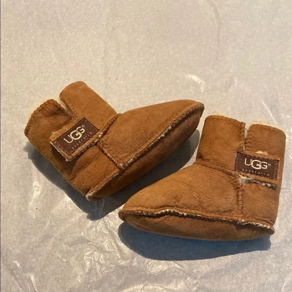 UGG Unisex Erin Booties - Baby